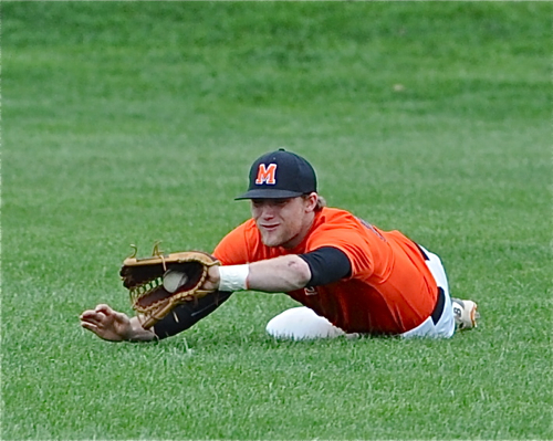 Bryce Schmiesing made a sparkling play on this fly ball off the bat of Ty Hemmelgarn in the third.