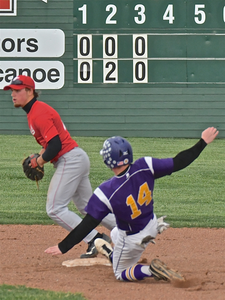Joe Jackson gets out on a force out.