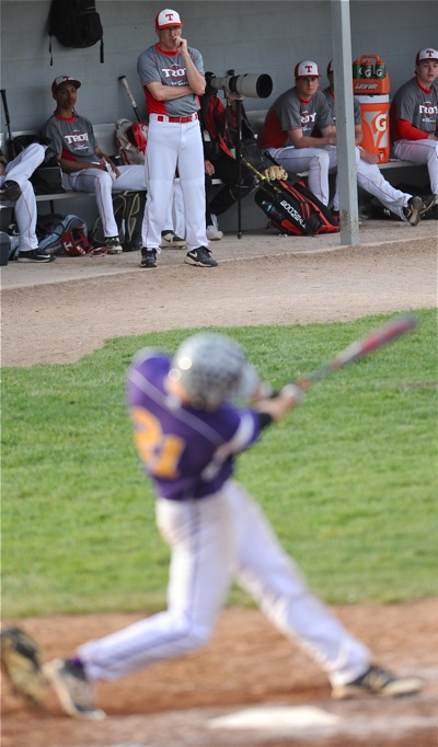 Ty Welker (background) could only look on as the Aviators exploded for 7 ninth-inning runs.