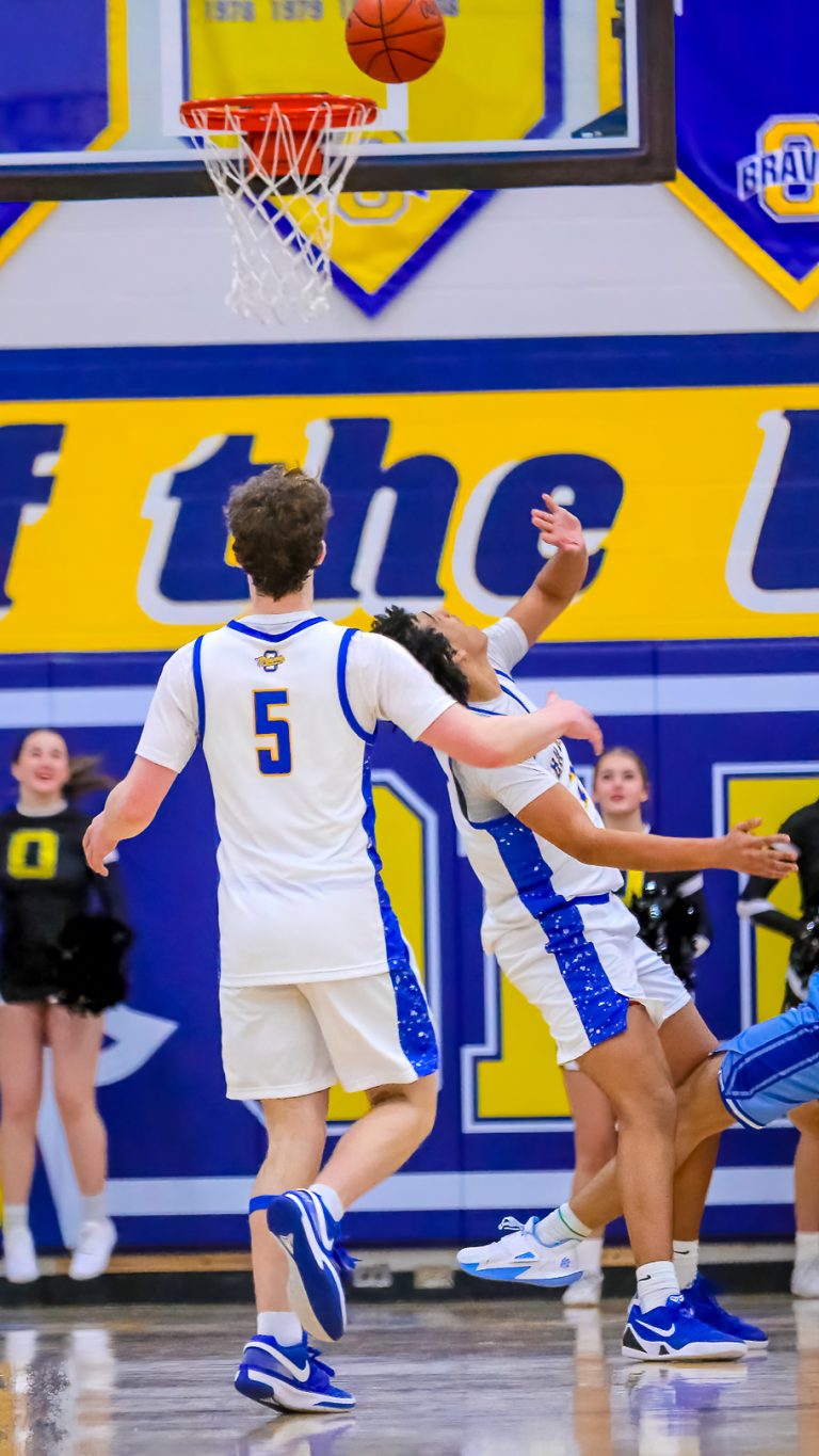Mangham's Last-Second Fling Gives Olentangy Wild 64-62 Win Over Berlin ...