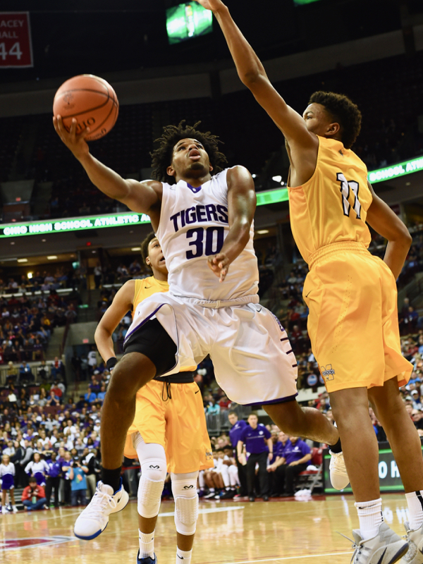 Pickerington's Jeremiah Francis scores in the first half of Friday's Division I semi-final with Moeller.