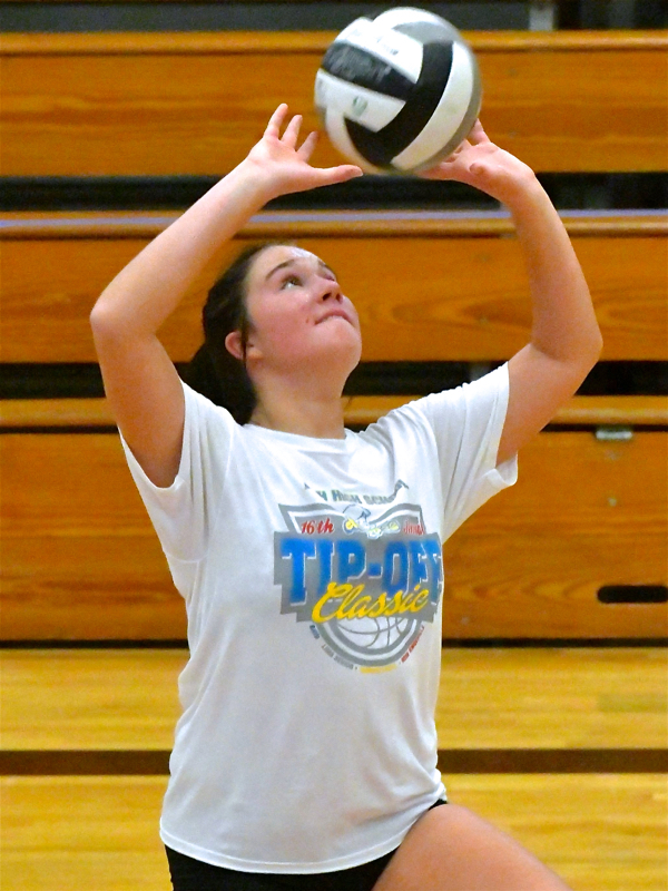 How Sweet It Is: New Knoxville Serving Up Wins In Volleyball
