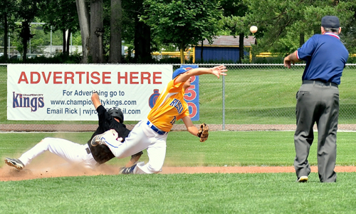 Force out at 2nd allows Evan Monnier to attempt a tripped up double play.