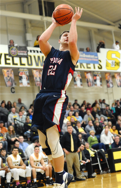Piqua's Colton Bachman gets to the rim for 2 of his team-high 25 points.