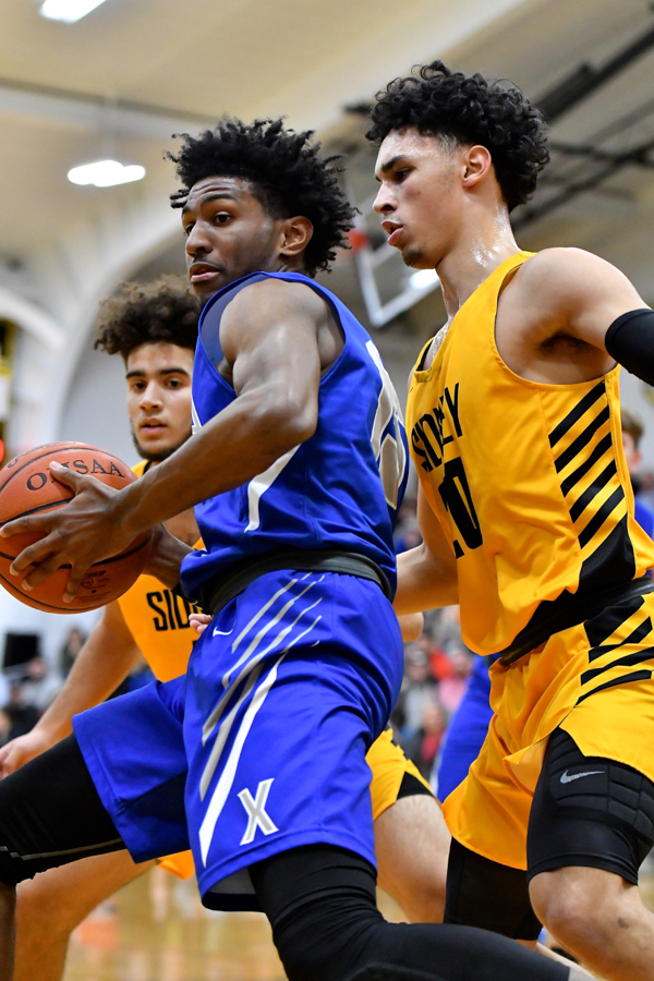 Team Effort Helps Sidney Topple Xenia