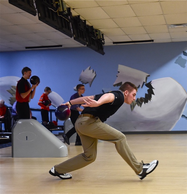 Brother Act Lifts New Bremen Bowling….