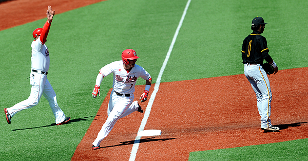 Crazy Fifth...Ohio State broke the game open with 7 runs on five hits in the fifth inning.
