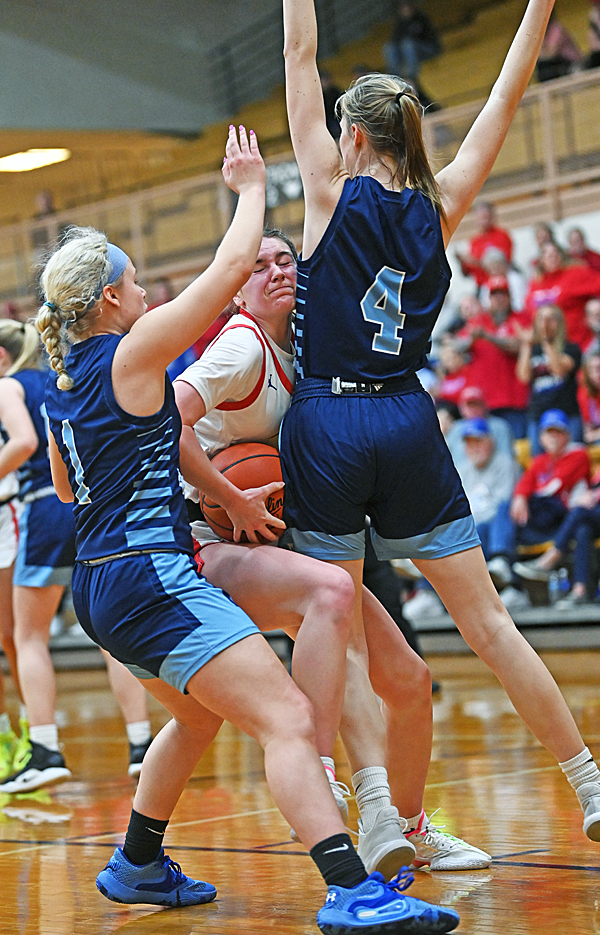 Tri-Village’s Journey Ends At Hands of Cin. Country Day