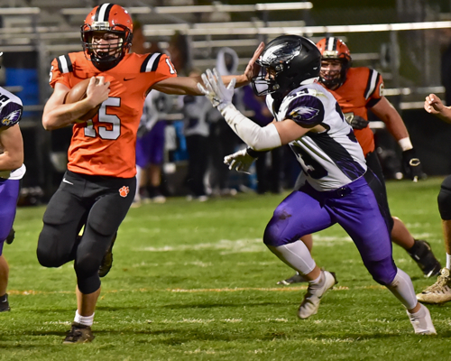 Versailles Moves On With Pile-Driving, Throwback Win - Press Pros Magazine