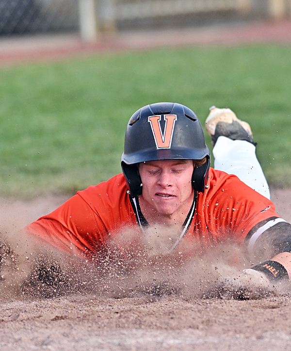 Versailles Beats The Cold, The Odds…And New Bremen
