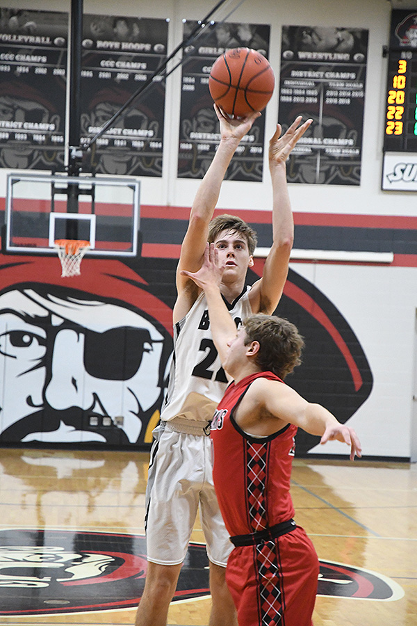 Covington Stays Clean In Own Tourney, Wins Over Newton
