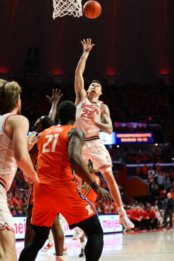 Ohio State Roars Back, Holds On To Defeat Illinois