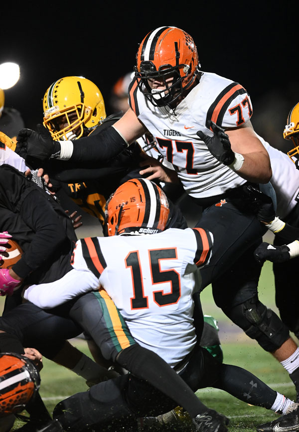 Versailles Goes 97 The Hard Way (Twice) To Eliminate Taft
